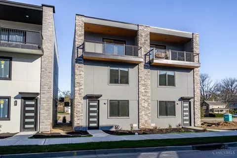 5760 Sanctuary Pl, Cincinnati, OH 45230