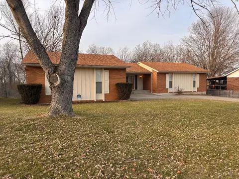 1368 Evalie Dr, Fairfield, OH 45014