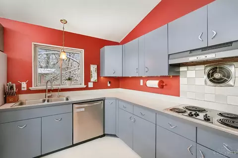 Kitchen - 11073 Corona Rd, Forest Park, OH 45240 photo 2 of 3