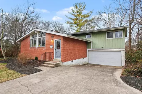 11073 Corona Rd, Forest Park, OH 45240