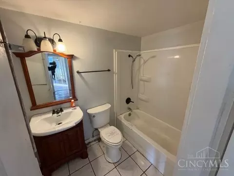 Bath - 501 Johns St, Blanchester, OH 45107 photo 1 of 1