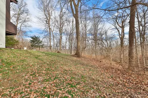 Exterior - 8288 Bridle Rd, Cincinnati, OH 45244 photo 10 of 18