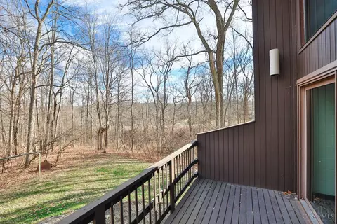 Exterior - 8288 Bridle Rd, Cincinnati, OH 45244 photo 9 of 18