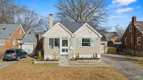 3830 Broadlawn Cir, Silverton, OH 45236