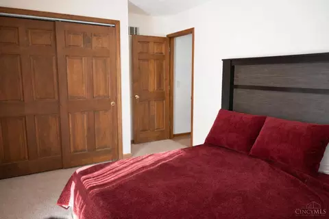 Bedroom - 3 Brater Ct, Hamilton, OH 45013 photo 1 of 6