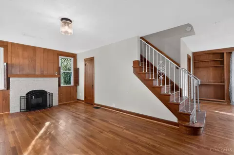 Living - 4635 Mayhew Ave, Cincinnati, OH 45238 photo 2 of 4