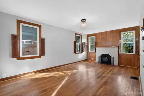 Living - 4635 Mayhew Ave, Cincinnati, OH 45238 photo 1 of 4