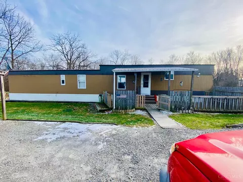 60 Bloom St, Sabina, OH 45169
