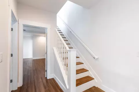 Entry Way - 2406 Kenton St, Cincinnati, OH 45206 photo 4 of 4
