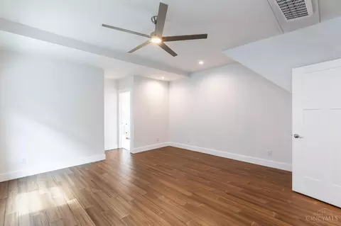 Bedroom - 2406 Kenton St, Cincinnati, OH 45206 photo 2 of 4
