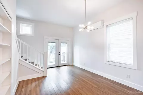 Living - 2406 Kenton St, Cincinnati, OH 45206 photo 3 of 4