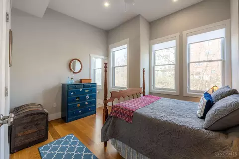 Bedroom - 305 Seitz St, Cincinnati, OH 45202 photo 3 of 7