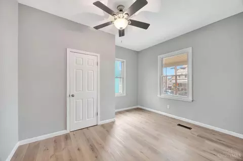 5320 Ward St, Cincinnati, OH 45227 photo 27