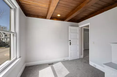 Bedroom - 3280 Jefferson Ave, Cincinnati, OH 45220 photo 3 of 16