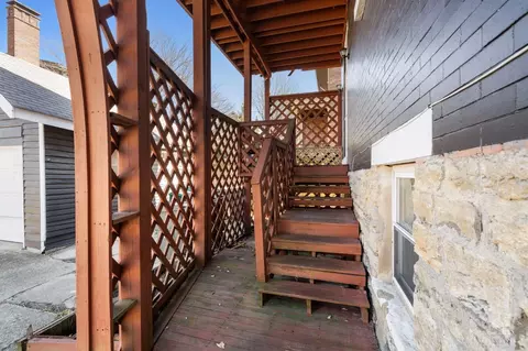 Exterior - 3280 Jefferson Ave, Cincinnati, OH 45220 photo 2 of 4