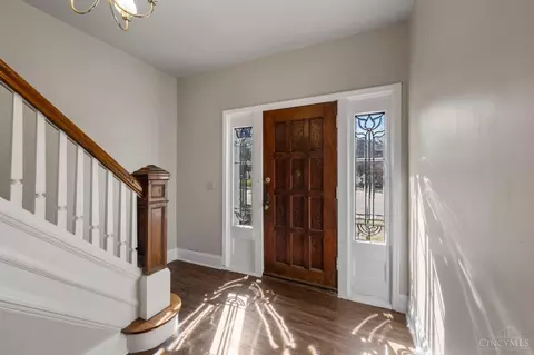Entry Way - 3280 Jefferson Ave, Cincinnati, OH 45220 photo 1 of 6
