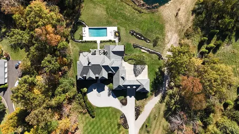 View/Area - 9725 Cunningham Rd, Cincinnati, OH 45243 photo 2 of 4