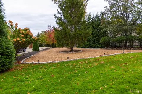 Exterior - 9850 Zig Zag Rd, Montgomery, OH 45242 photo 13 of 13