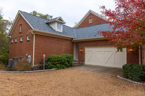 Exterior - 9850 Zig Zag Rd, Montgomery, OH 45242 photo 9 of 13