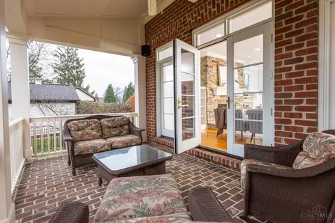 Exterior - 9850 Zig Zag Rd, Montgomery, OH 45242 photo 5 of 13