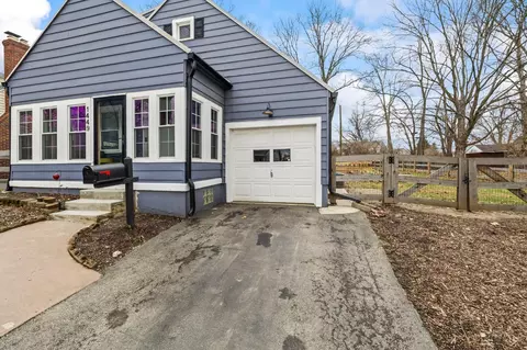Exterior - 1449 Cardington Rd, Kettering, OH 45409 photo 2 of 9