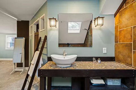 Bath - 1449 Cardington Rd, Kettering, OH 45409 photo 4 of 4