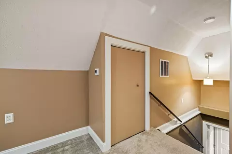 Entry Way - 1449 Cardington Rd, Kettering, OH 45409 photo 2 of 2