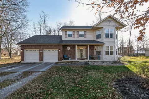 1529 Denny Dr, Amelia, OH 45102
