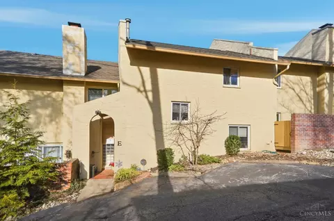 2111 Sutton Ave, Cincinnati, OH 45230
