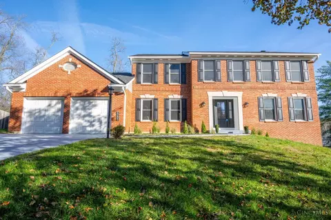8205 Indian Trail Dr, Madeira, OH 45243