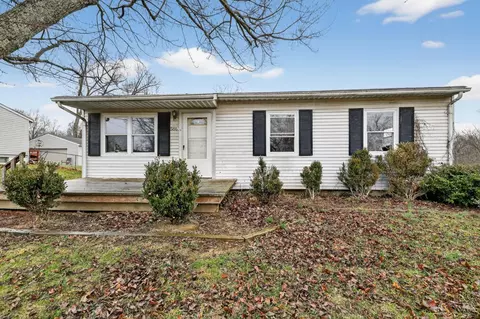 586 Brantner Ln, Cincinnati, OH 45244