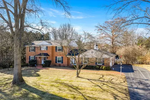 5913 Countryhills Dr, Cincinnati, OH 45233
