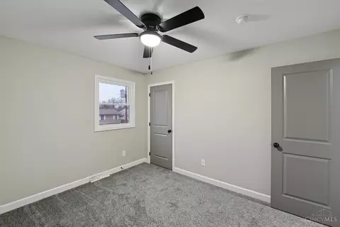 Bedroom - 1033 Hearthstone Dr, Cincinnati, OH 45231 photo 6 of 14