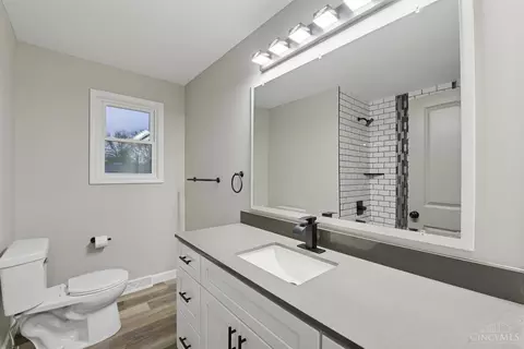 Bath - 1033 Hearthstone Dr, Cincinnati, OH 45231 photo 3 of 6