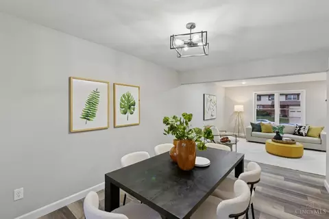 Dining - 1033 Hearthstone Dr, Cincinnati, OH 45231 photo 5 of 6