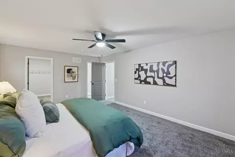 Bedroom - 1033 Hearthstone Dr, Cincinnati, OH 45231 photo 3 of 14