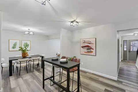 Dining - 1033 Hearthstone Dr, Cincinnati, OH 45231 photo 3 of 6