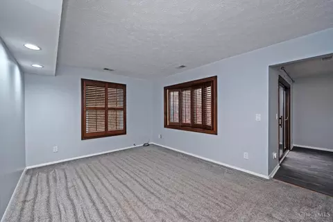 439 Mcintosh Dr, Cincinnati, OH 45255 photo 14