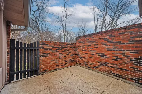 439 Mcintosh Dr, Cincinnati, OH 45255 photo 32