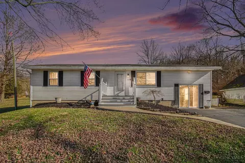 527 Indiana Ave, Aurora, IN 47001