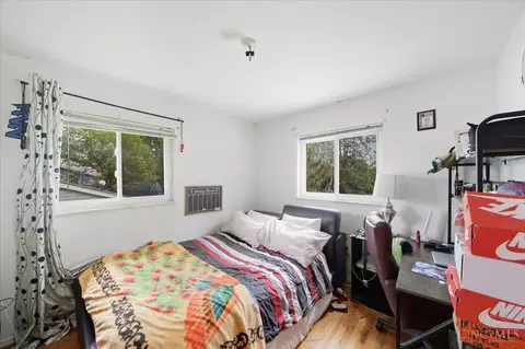 Bedroom - 8433 Jonfred Ct, Cincinnati, OH 45231 photo 3 of 6