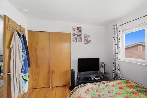 Bedroom - 8433 Jonfred Ct, Cincinnati, OH 45231 photo 4 of 6