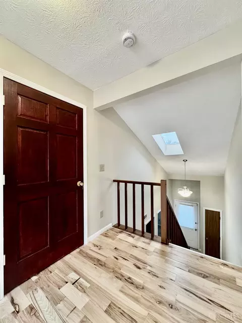 Entry Way - 2885 Chaise Ln, Maineville, OH 45039 photo 2 of 2