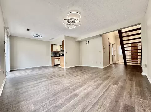 Living - 2885 Chaise Ln, Maineville, OH 45039 photo 1 of 3