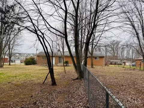 Exterior - 4274 Marette Dr, Cincinnati, OH 45245 photo 5 of 6