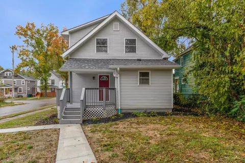 Exterior - 6022 Bramble Ave, Cincinnati, OH 45227 photo 6 of 7