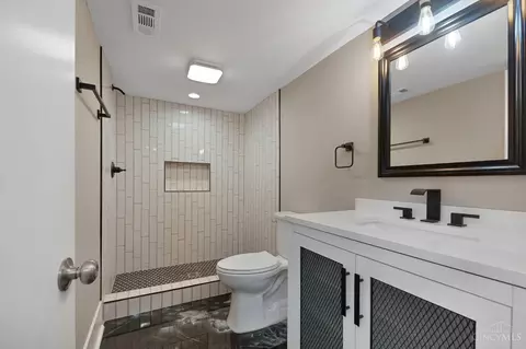 Bath - 6022 Bramble Ave, Cincinnati, OH 45227 photo 3 of 3