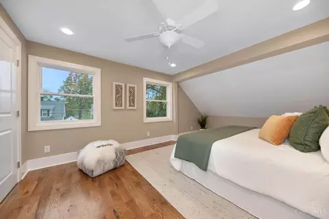 Bedroom - 6022 Bramble Ave, Cincinnati, OH 45227 photo 1 of 7