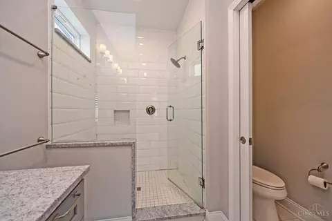 548 Slack St, Cincinnati, OH 45202 photo 27