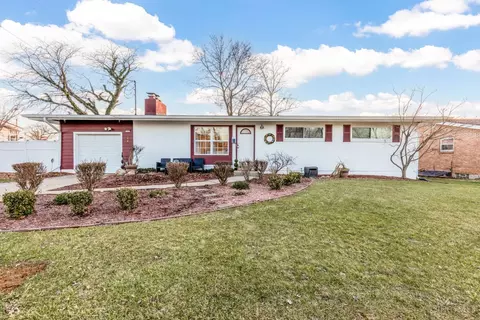 749 Converse Dr, Forest Park, OH 45240